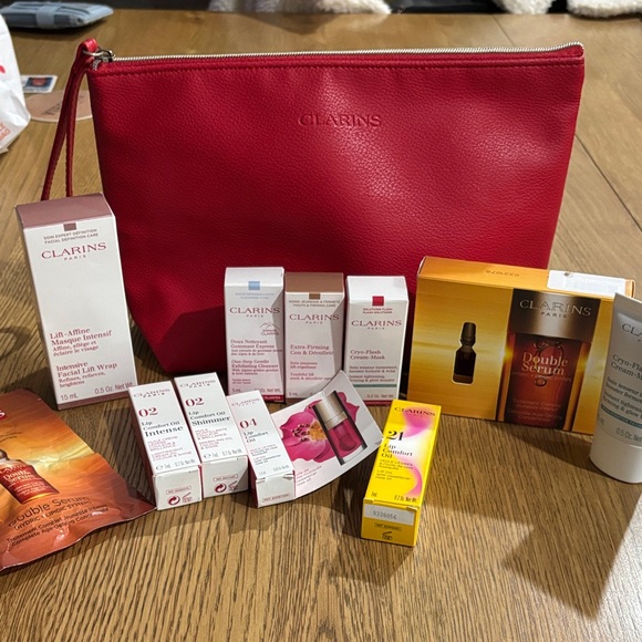 Clarins Other - Clarins Vibrant Red Beauty Collection